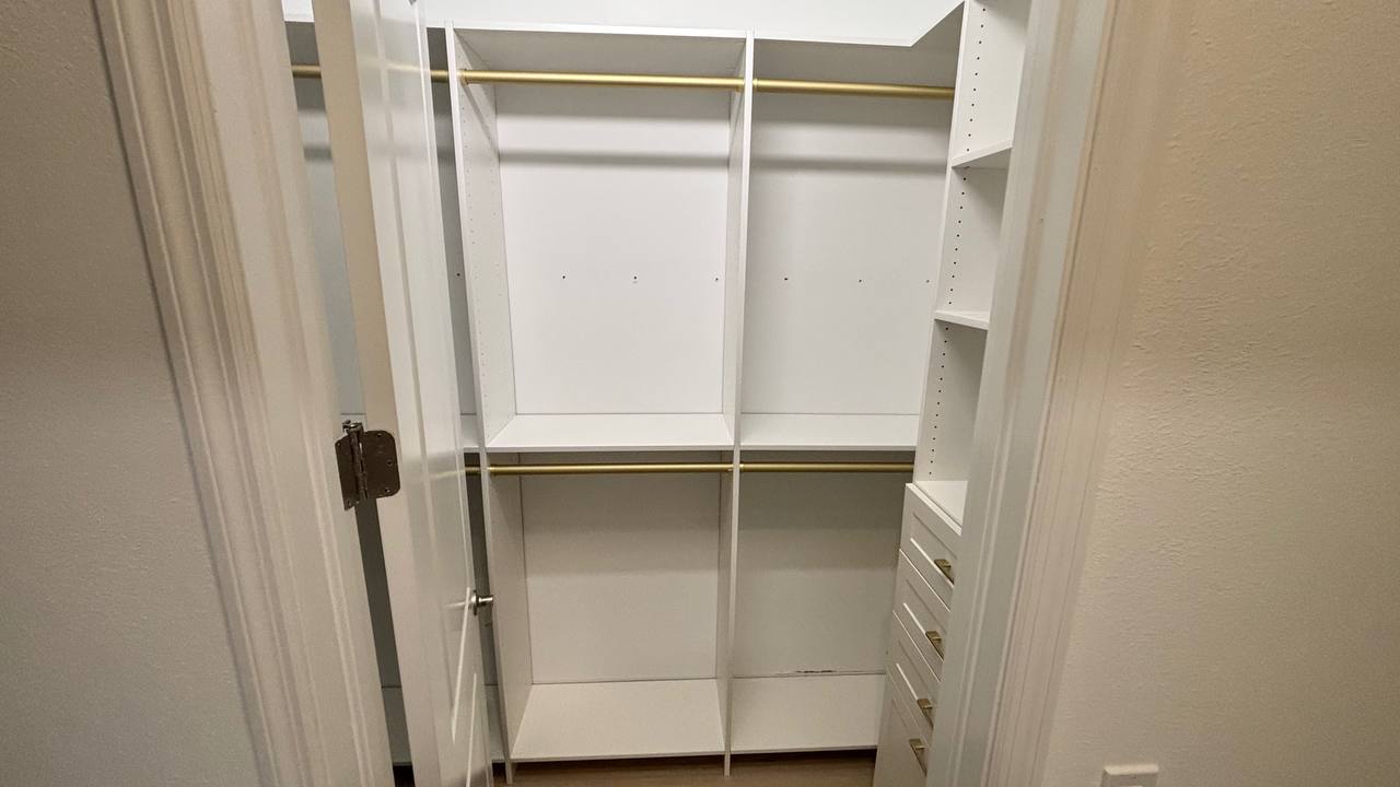 Modern Closet Design