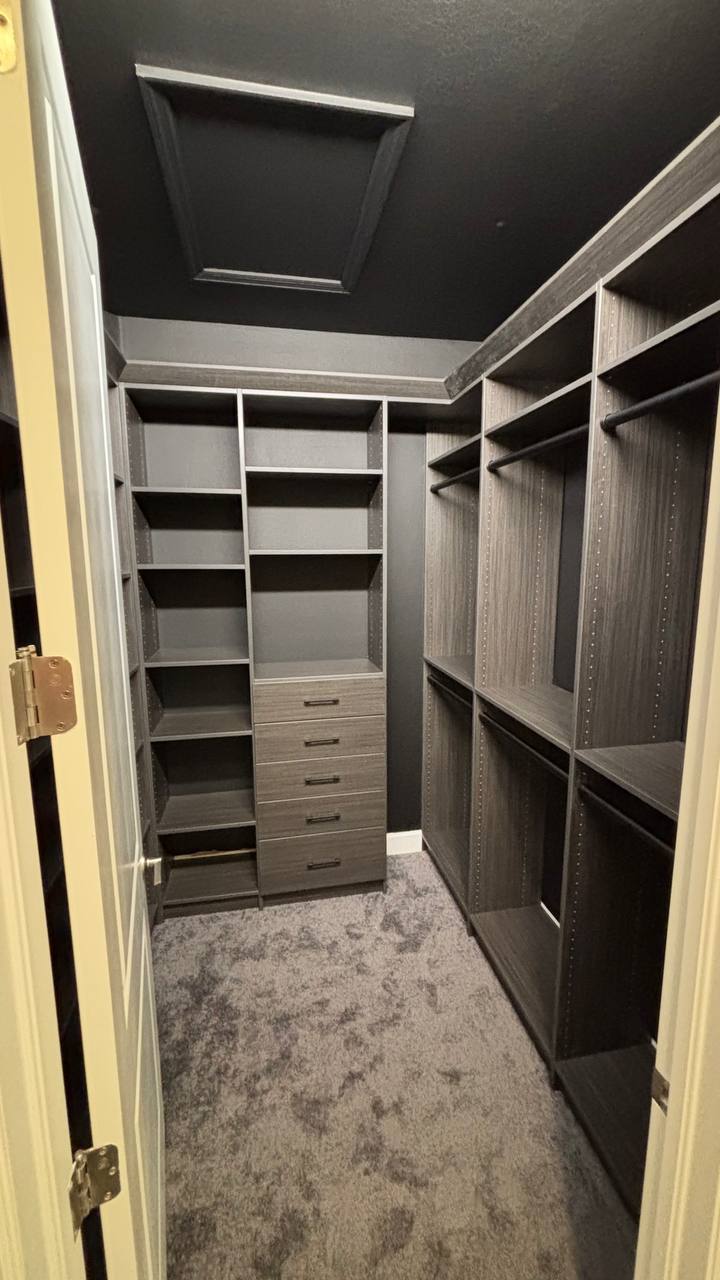 Custom Closet Solutions