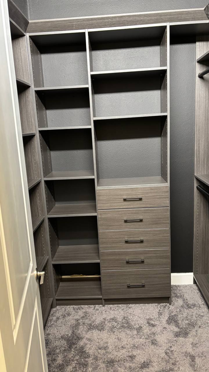 Premium Closet Features