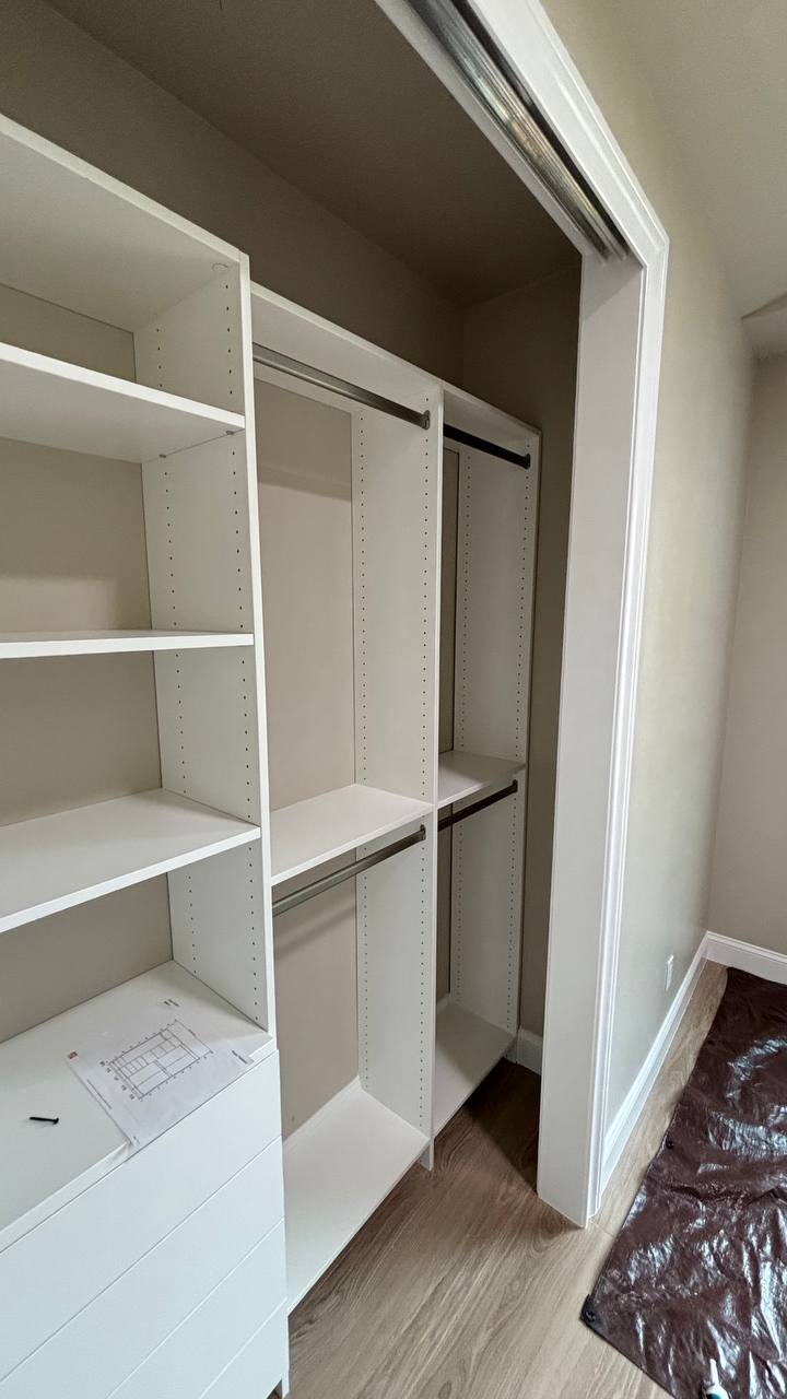 Modern Closet Design